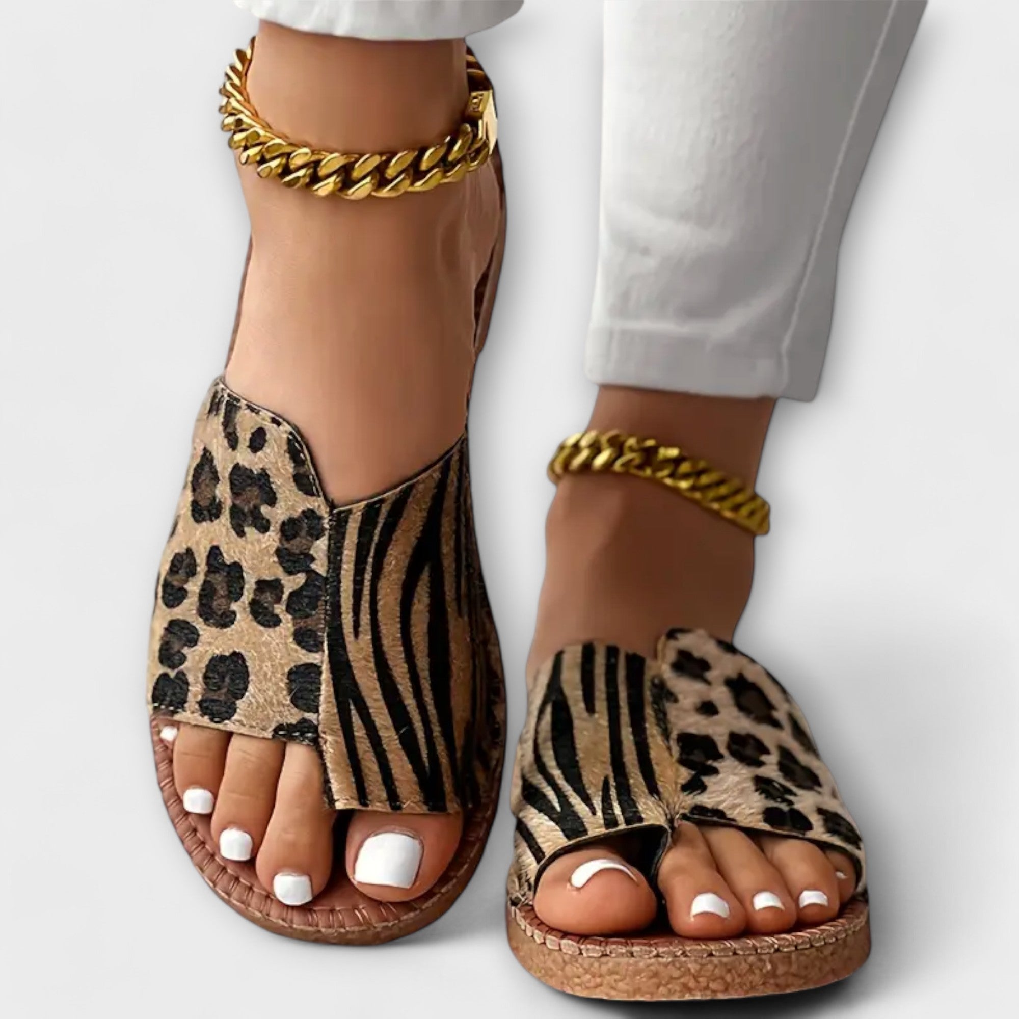 Lyan | Zapatillas Bicolor Estilosas con Estampado de Leopardo
