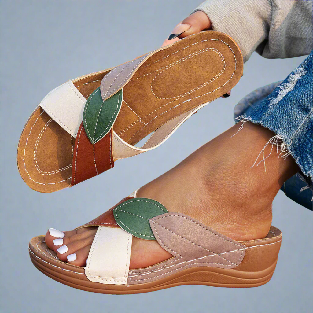 Nina | Sandalias de cuña hechas a mano en material premium