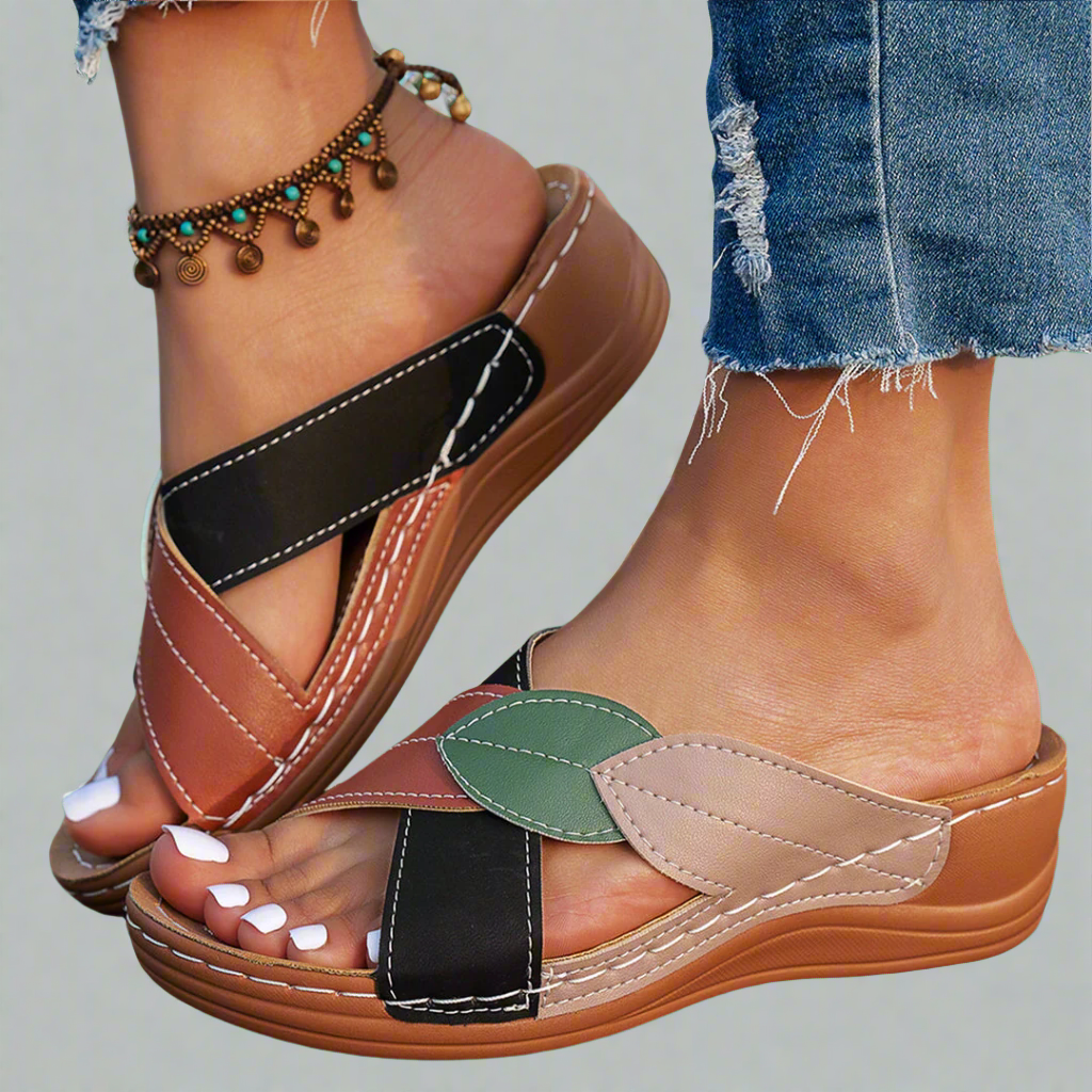 Nina | Sandalias de cuña hechas a mano en material premium