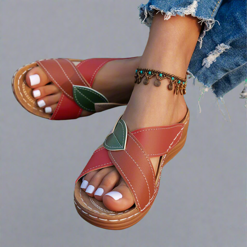 Nina | Sandalias de cuña hechas a mano en material premium