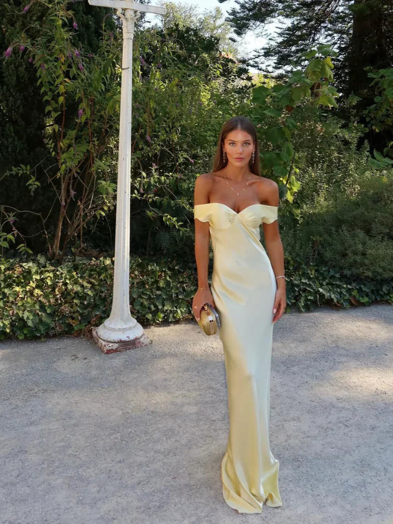 ÉLIORA SATIN MAXIKLÄNNING