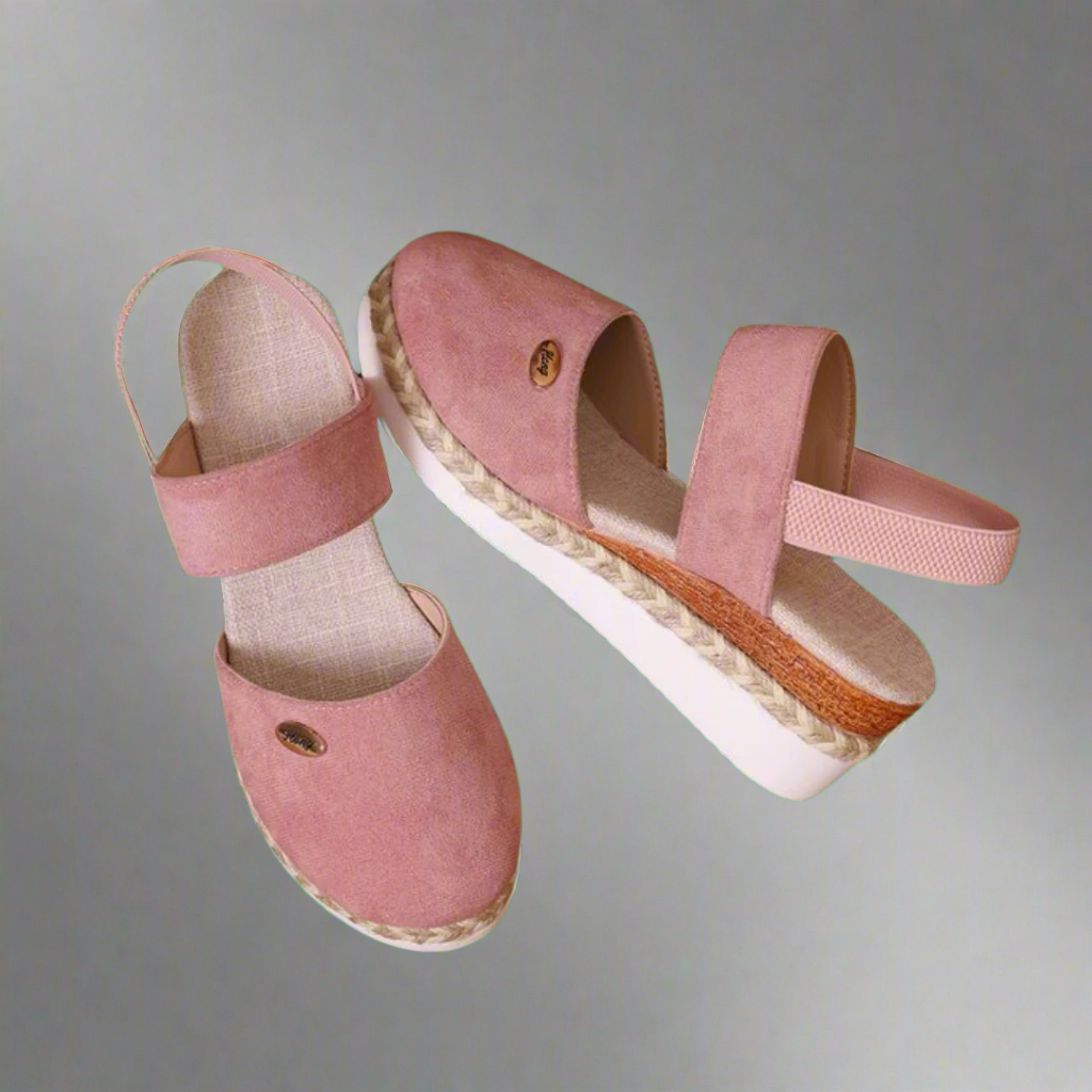 Gitta | Cuña de Talla Grande – Cómoda y Versátil