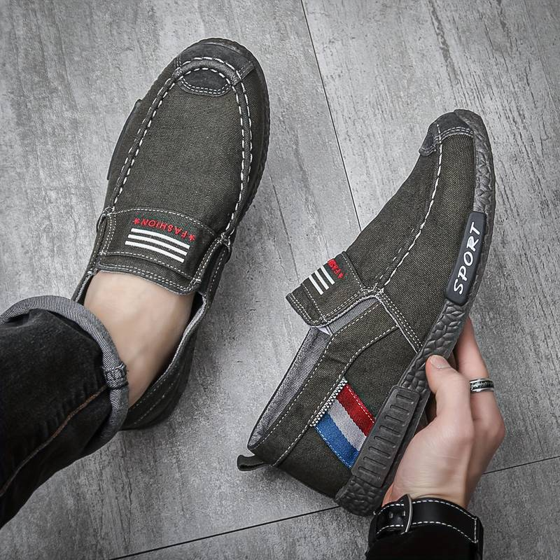 Tyler - Slip-Ons: ¡Comodidad sin esfuerzo!