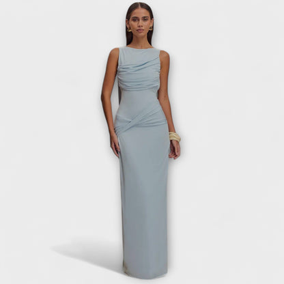 Chic Maxi Dress with High Slit for Any Occasion