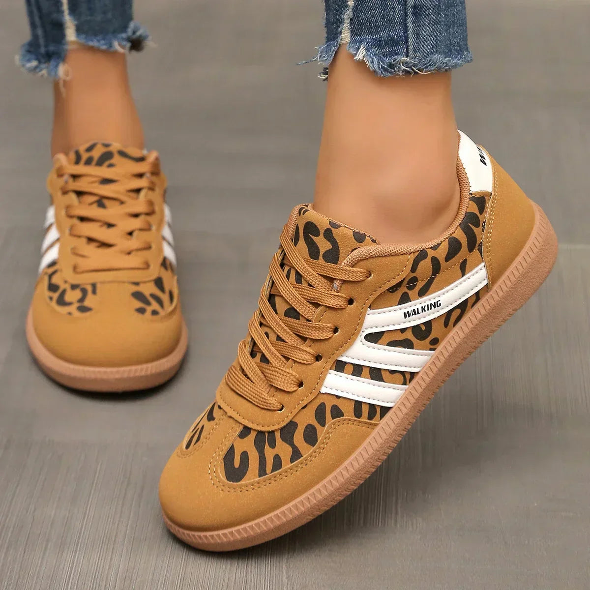 Aubrey - Stylish Low-Top Lace Sneakers for Everyday Wear