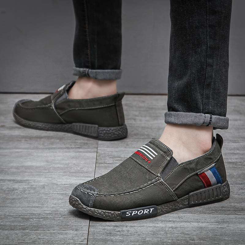 Tyler - Slip-Ons: ¡Comodidad sin esfuerzo!