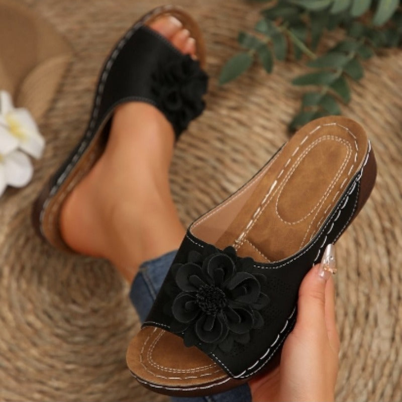 Elora | Sandalias Ortopédicas con Flores Slip-In