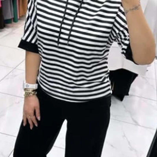 Chic Modern Top and Pants Ensemble for Any Occasion